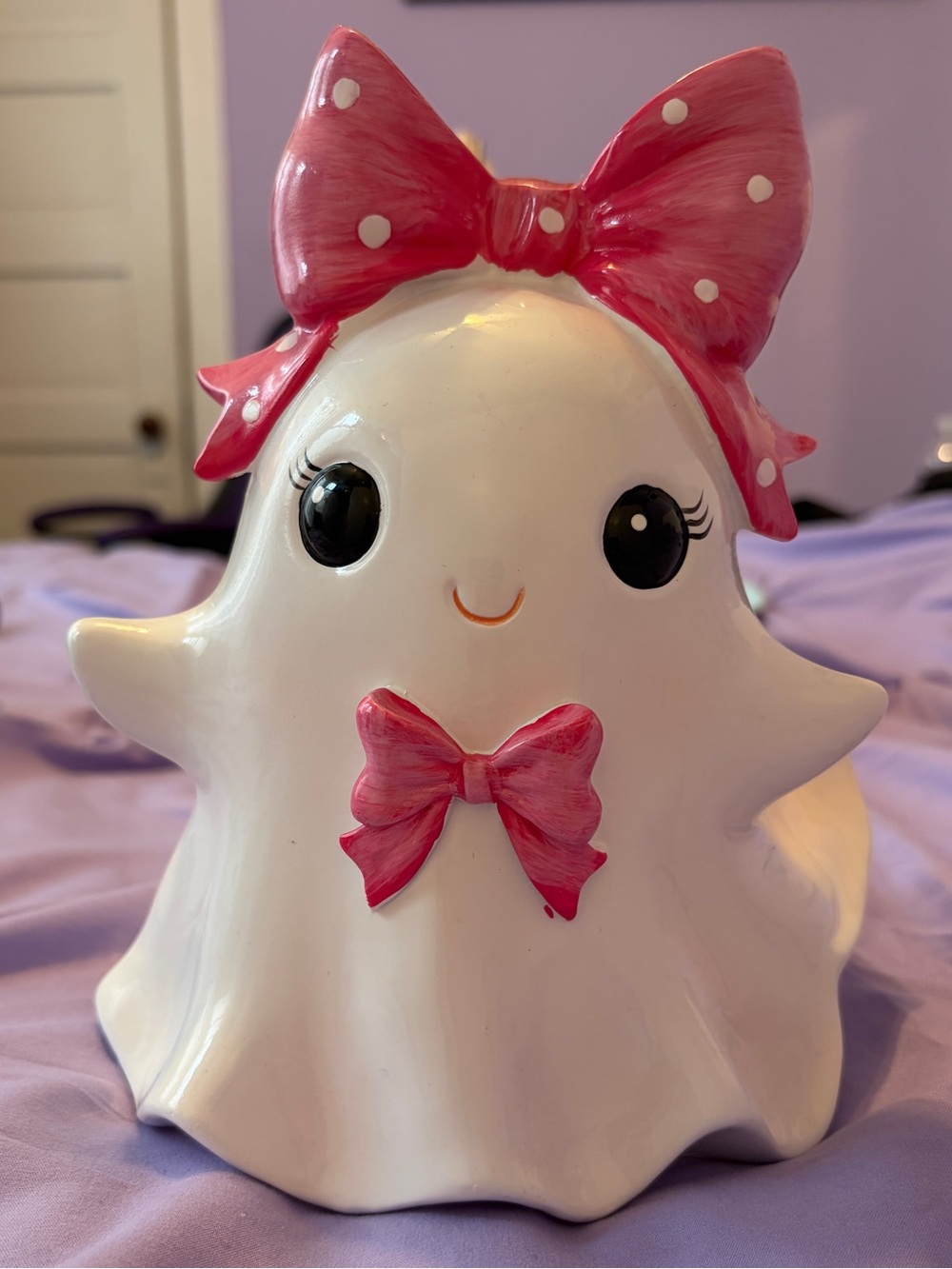 Goblin & Ghoul: Pink Polka-Dot Bow Ghost Figurine